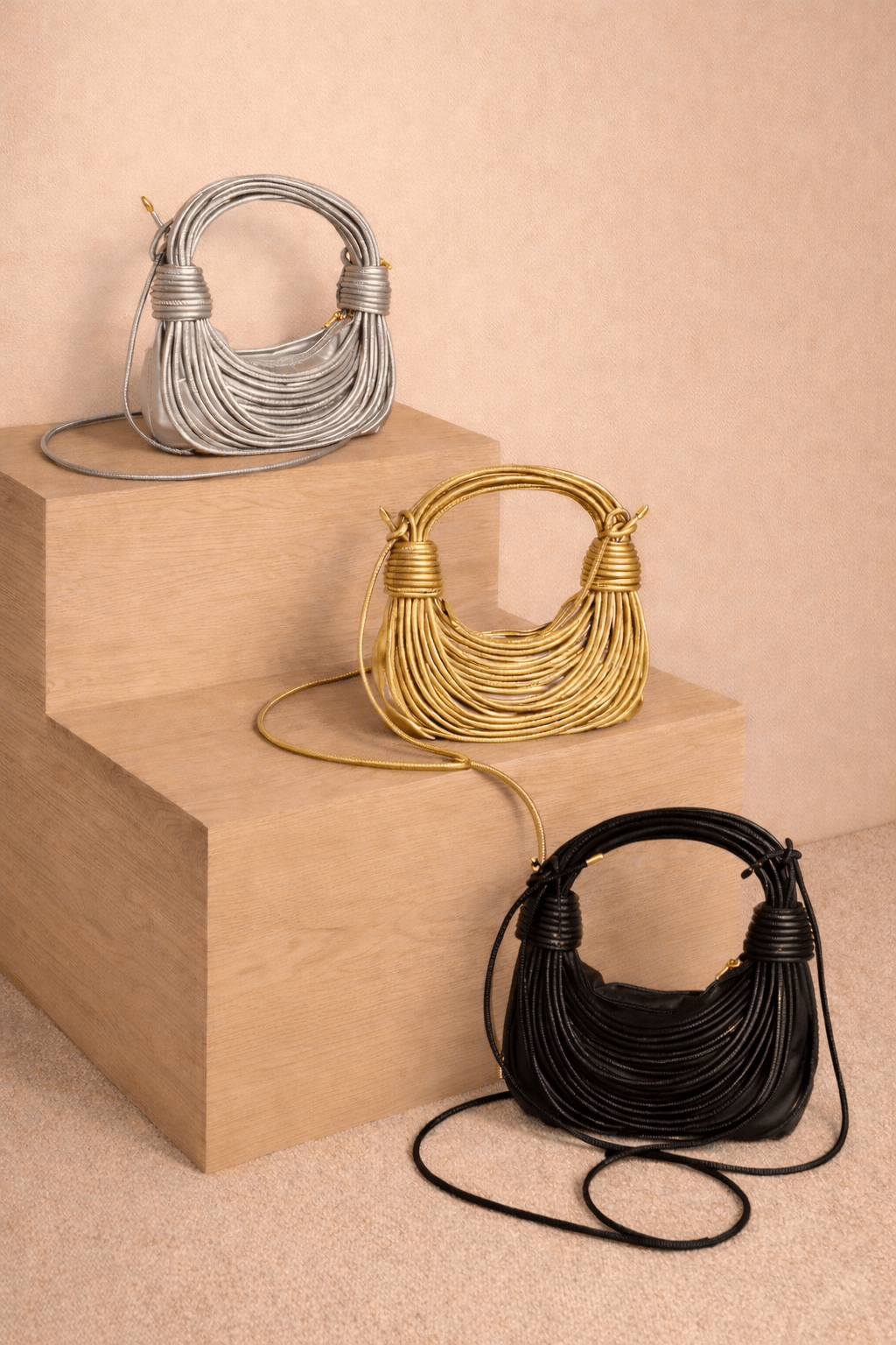 BOLSO BANDOLERA METALLIC HALF MOON - DAMA - Mi tienda